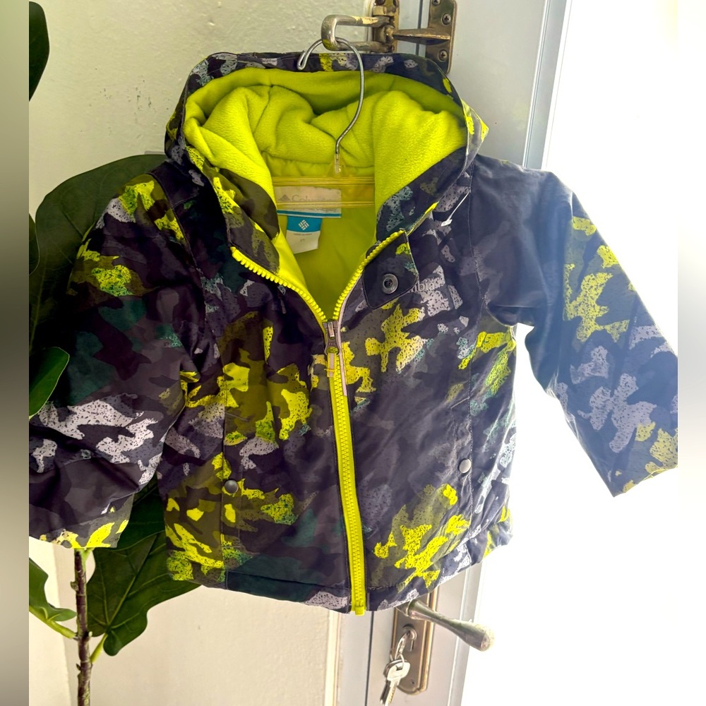 Bundle 2 for $30: Columbia Kids Camouflage Jacket with Hood. Size 2T